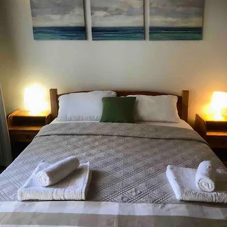 Beautiful New Overlooking The Beach!! Apartament Kalami (Corfu)